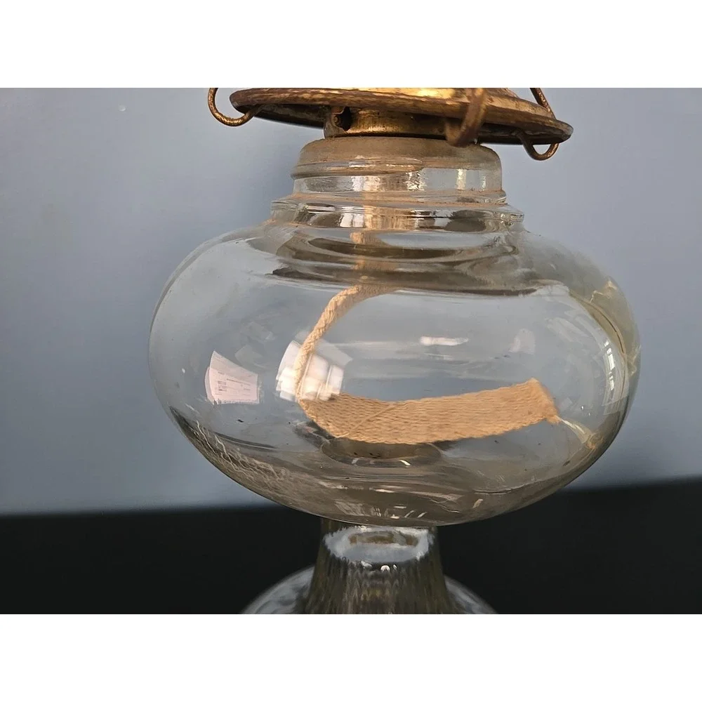Risdon P & A Mfg. Co. Danbury Conn Eagle Oil Kerosene Lamp Glass base